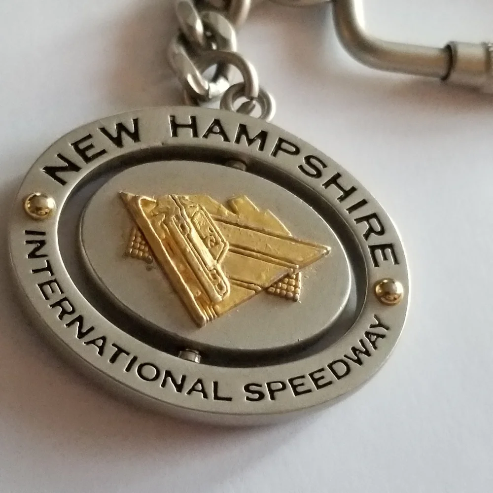 New Hampshire International Speedway spinner keychain key chain ring silver tone